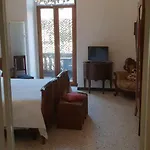 Glam Giulia La Spezia