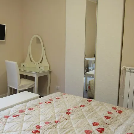 Glam Giulia 4* La Spezia