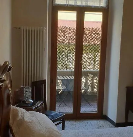 Glam Giulia 2*