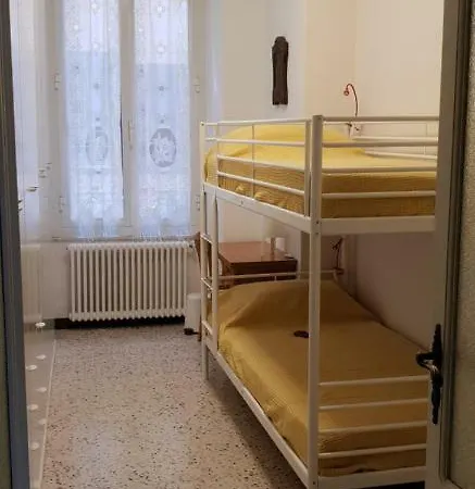 Glam Giulia ゲストハウス ラ・スペツィア